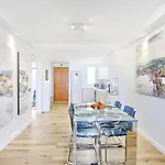 The Penthouse, Fabulous Sunset, Heated Pool, Fiber Lägenhet