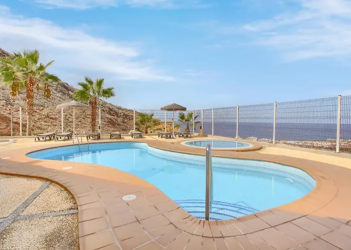 The Penthouse, Fabulous Sunset, Heated Pool, Fiber