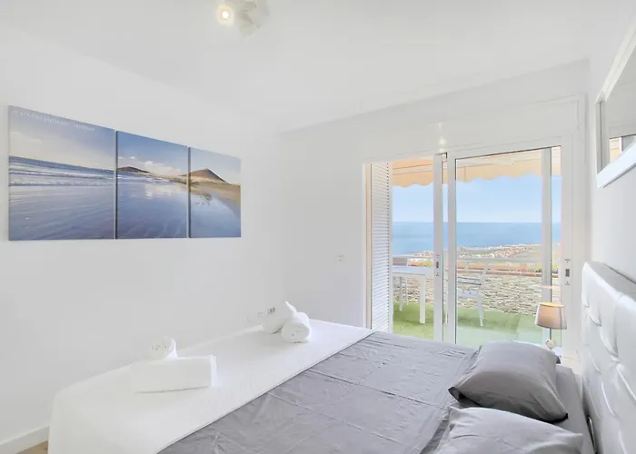 The Penthouse, Fabulous Sunset, Heated Pool, Fiber Costa Adeje (Tenerife)